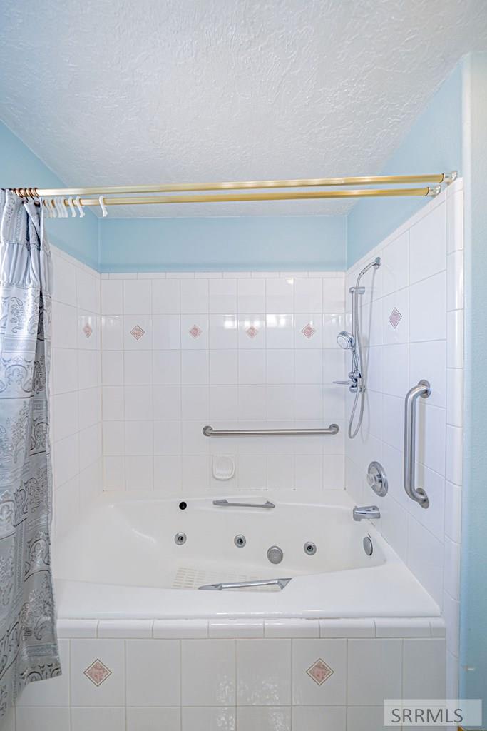 3071 E 670 N Property Photo 34