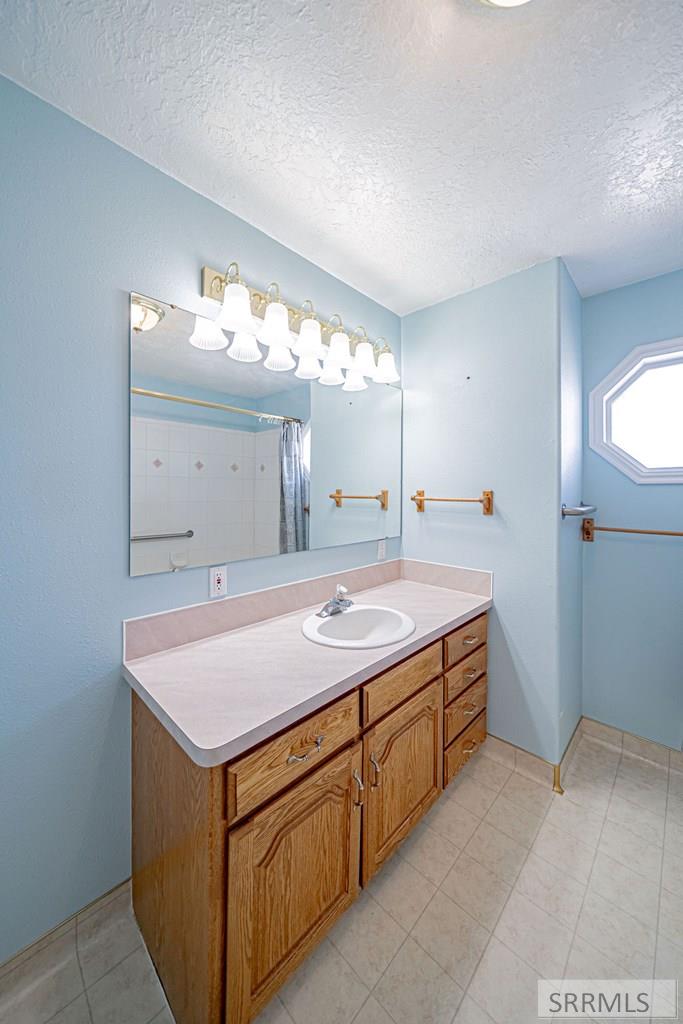 3071 E 670 N Property Photo 35
