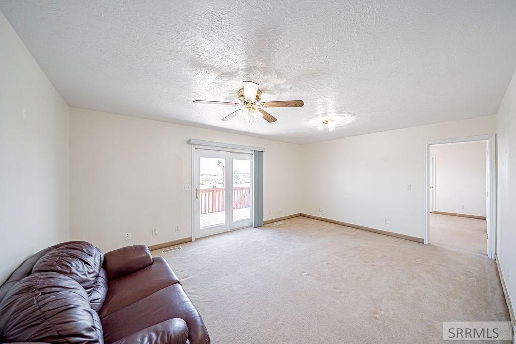 3071 E 670 N Property Photo 43