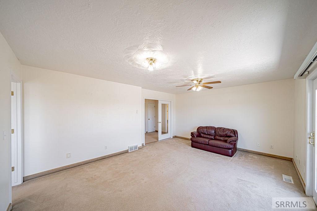 3071 E 670 N Property Photo 46