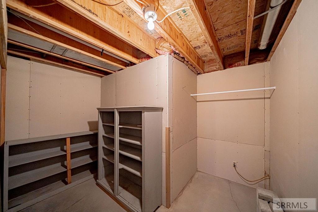 3071 E 670 N Property Photo 55