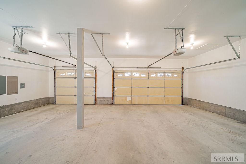3071 E 670 N Property Photo 58