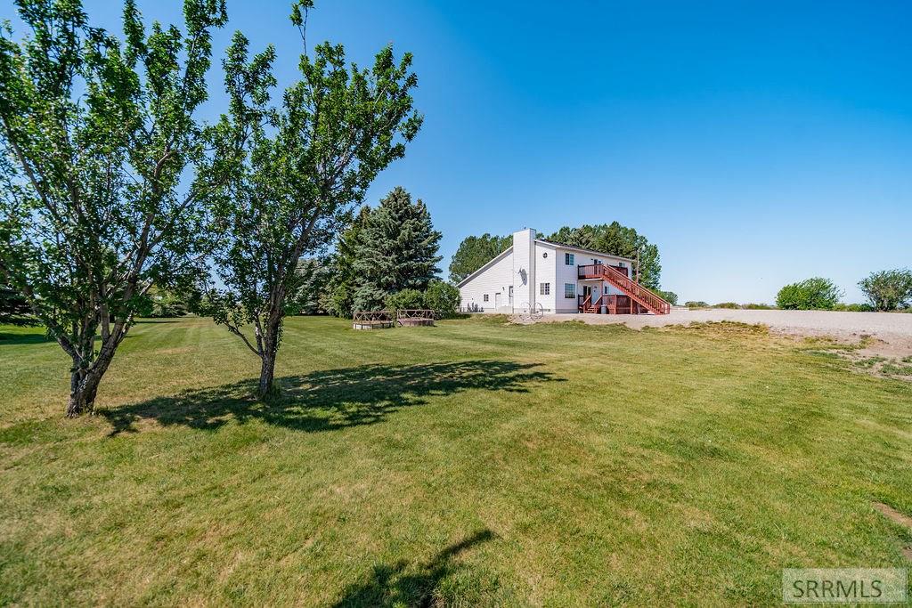 3071 E 670 N Property Photo 68