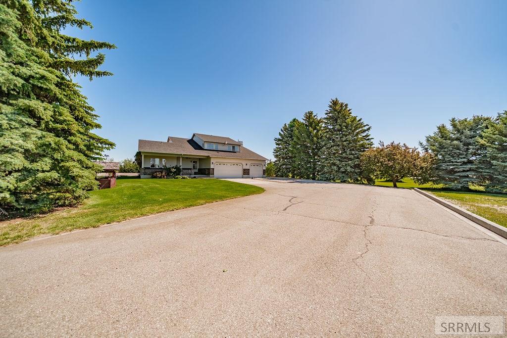 3071 E 670 N Property Photo 88