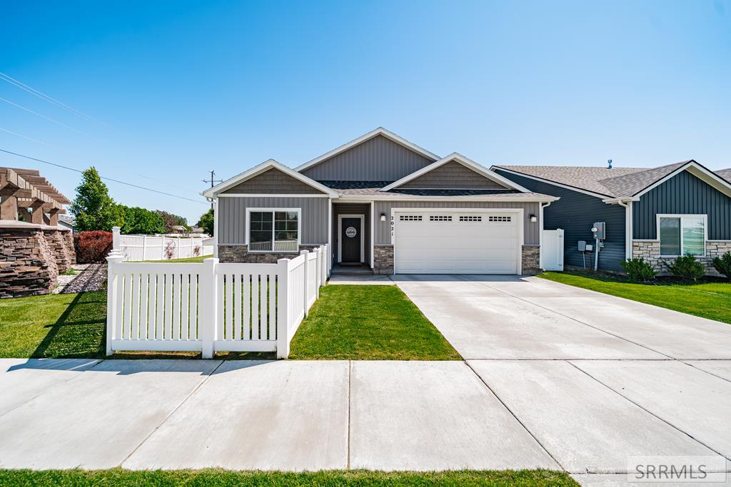 2021 Summerfield Lane Property Photo 1