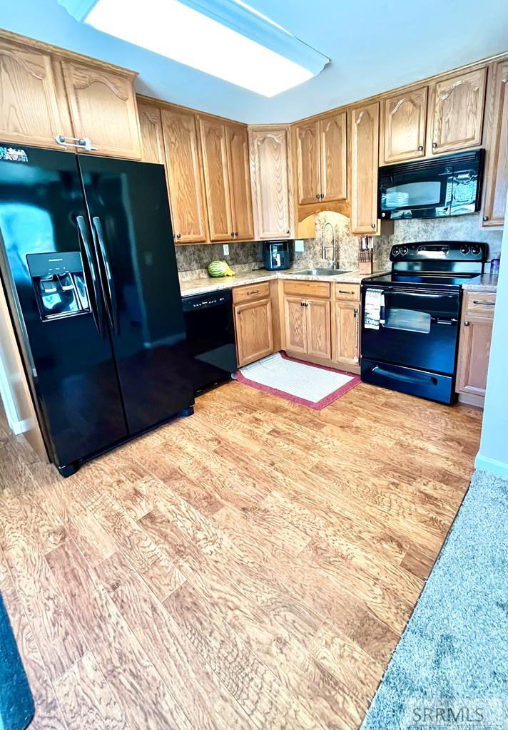 1265 Wadsworth Drive Property Photo 7