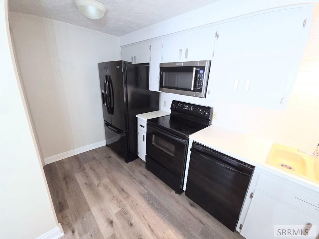 1780 Balboa Drive # D Property Photo 11