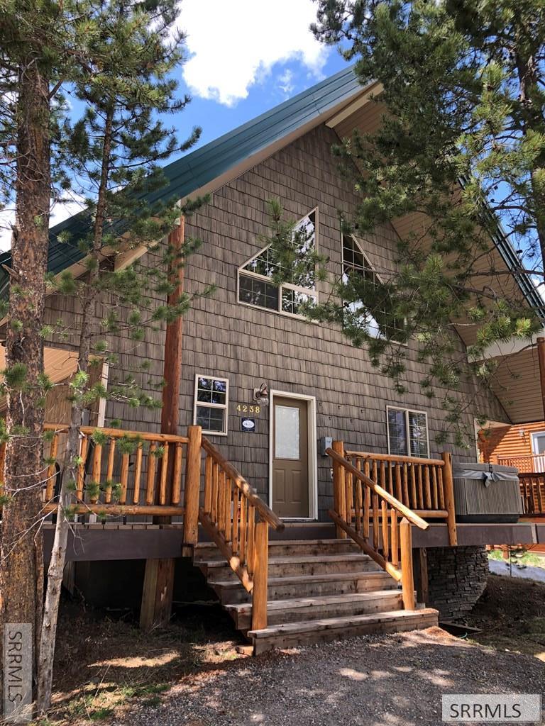 4238 Grandview Drive Property Photo 1