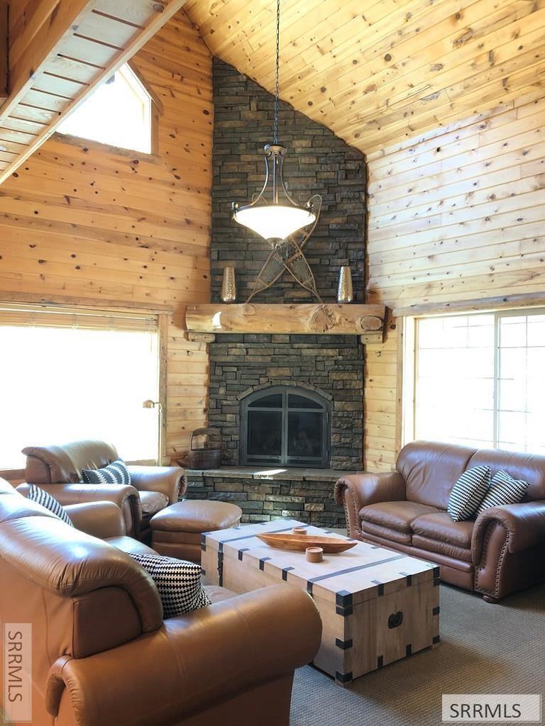 4238 Grandview Drive Property Photo 6