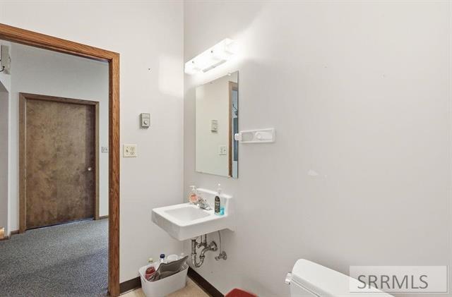 17 E Center Street Property Photo 25