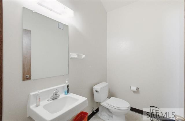 17 E Center Street Property Photo 26