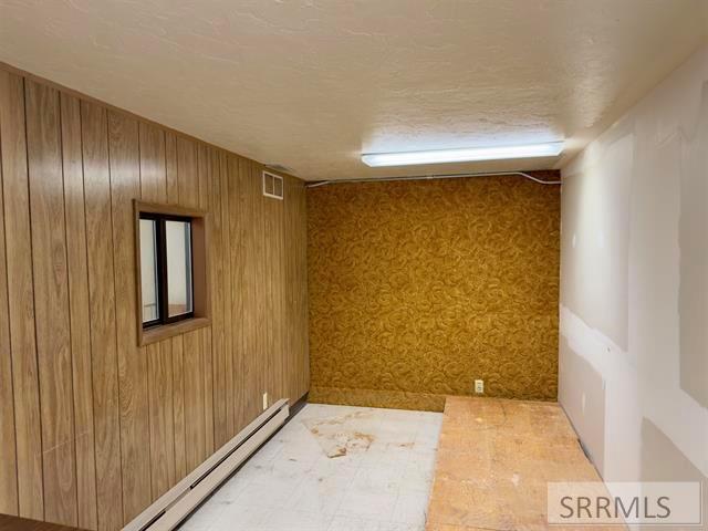17 E Center Street Property Photo 29