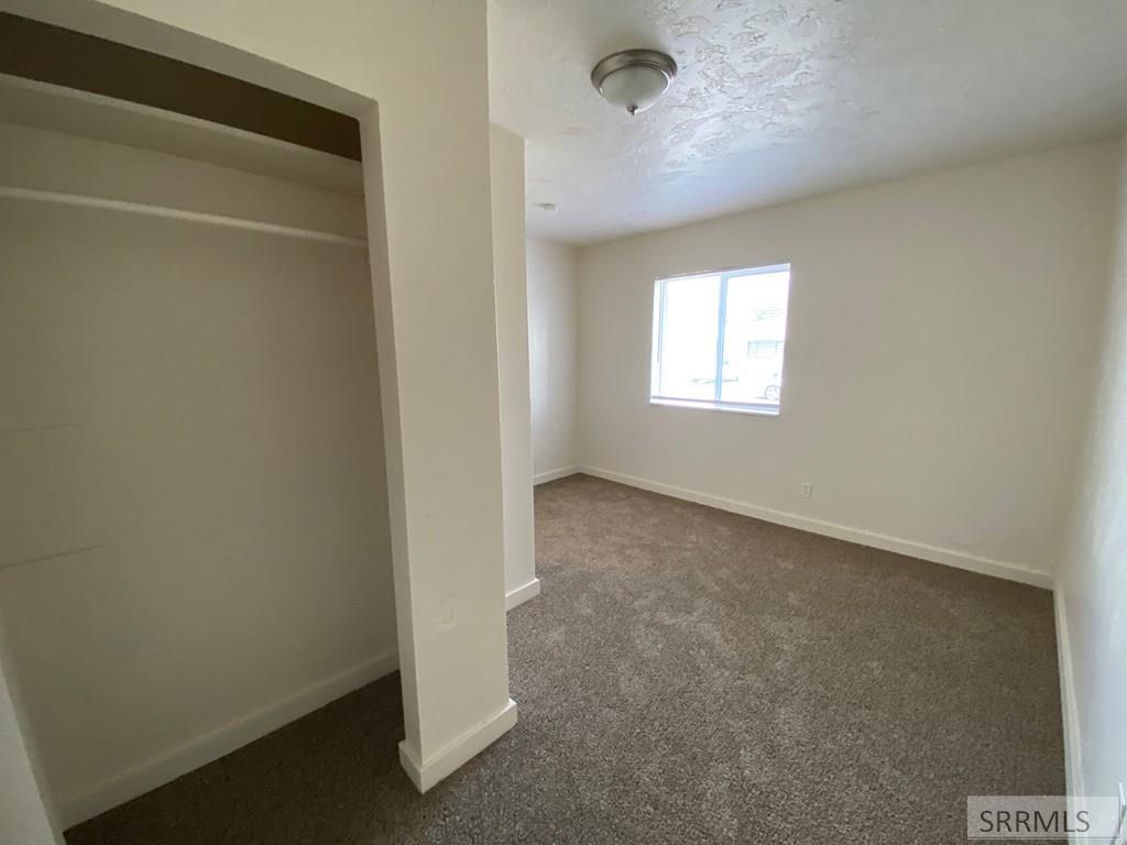 437 W Crowley Street Property Photo 5