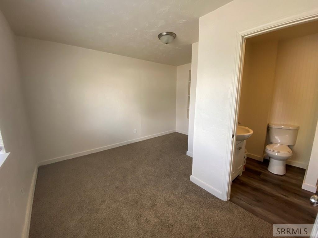 437 W Crowley Street Property Photo 6