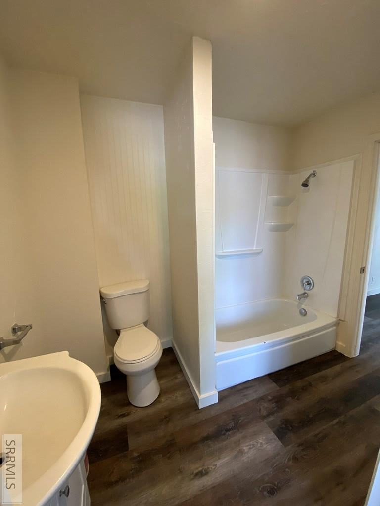 437 W Crowley Street Property Photo 7