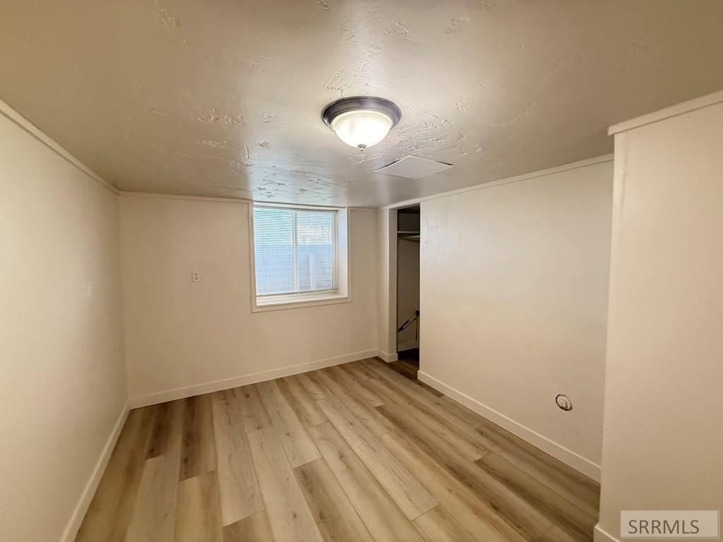 437 W Crowley Street Property Photo 10
