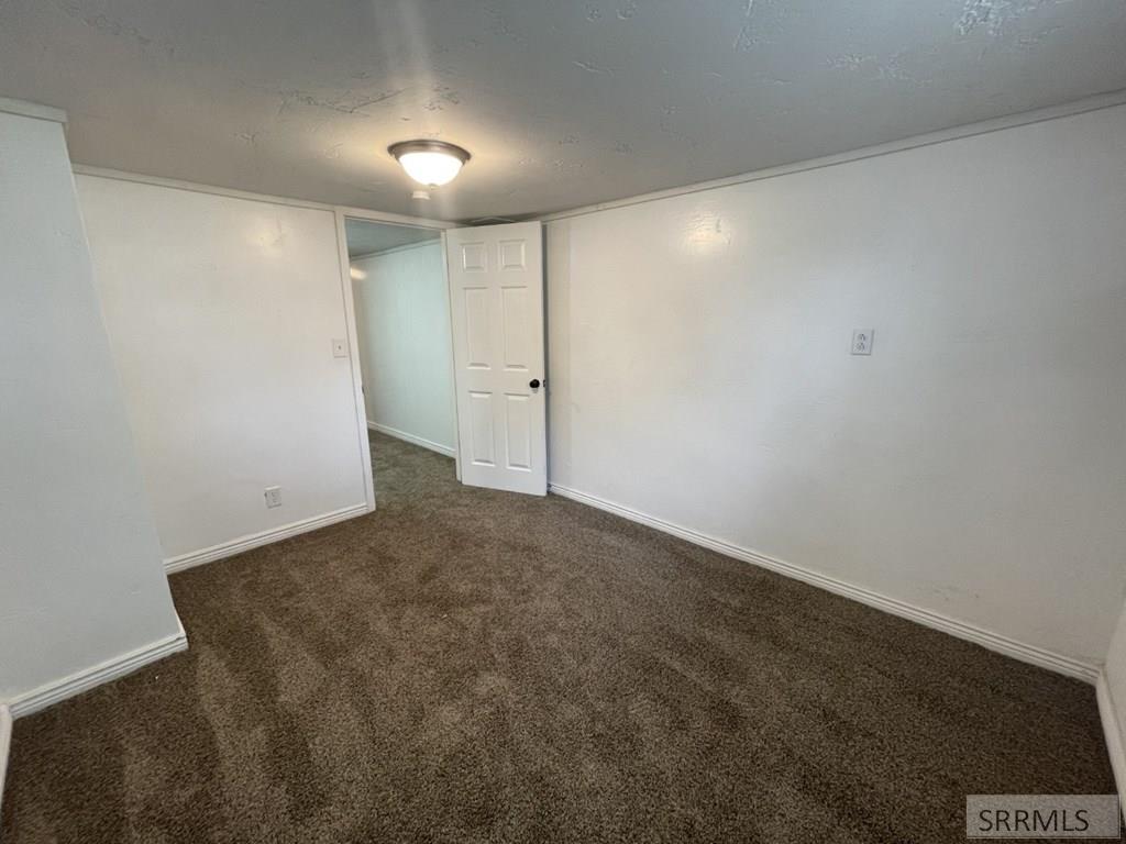 437 W Crowley Street Property Photo 11