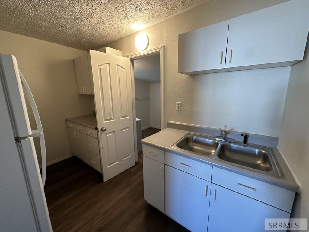 437 W Crowley Street Property Photo 15
