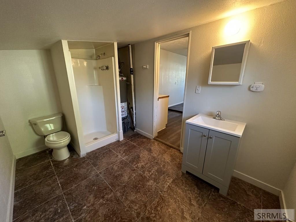 437 W Crowley Street Property Photo 18