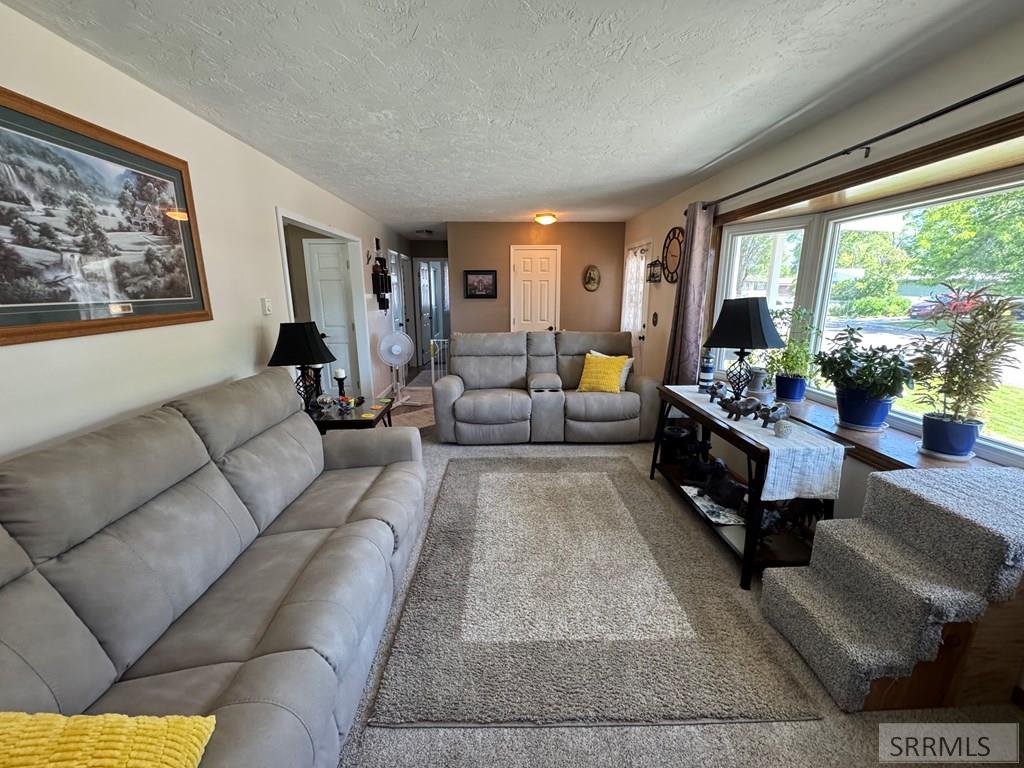 275 Washington Property Photo 6