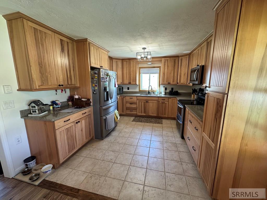275 Washington Property Photo 14