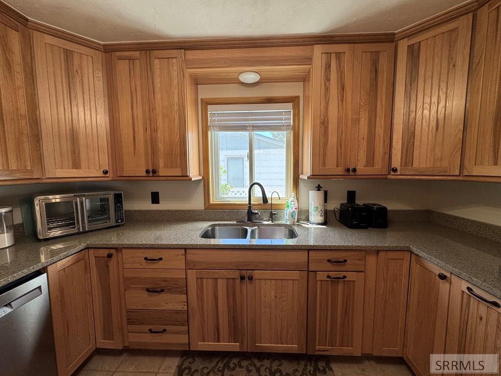 275 Washington Property Photo 15