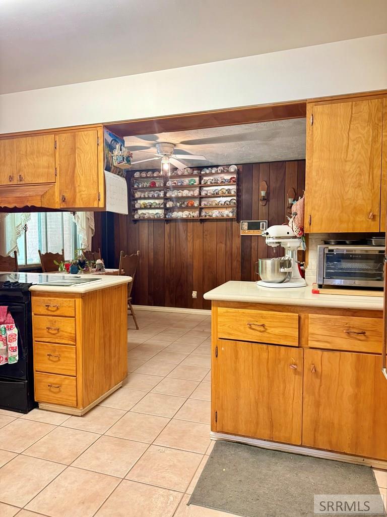 531 Lansing Property Photo 10