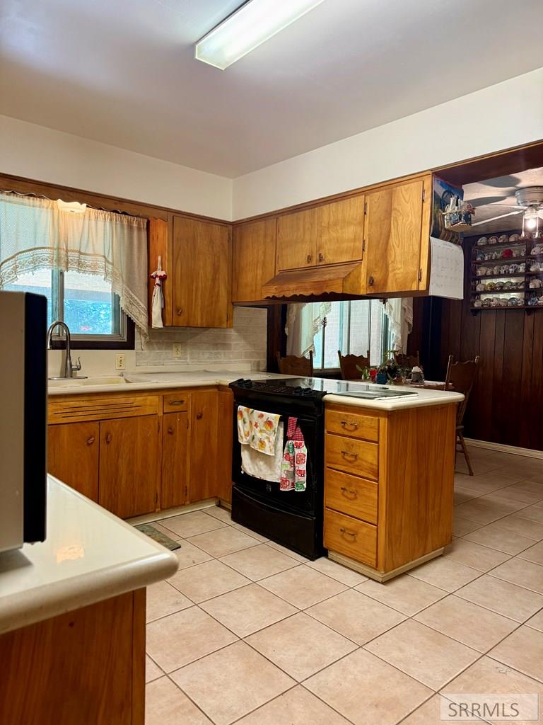 531 Lansing Property Photo 11