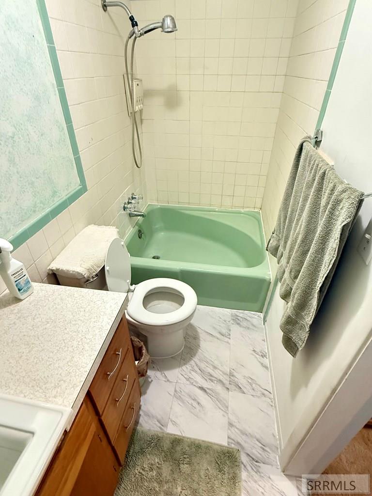 531 Lansing Property Photo 25