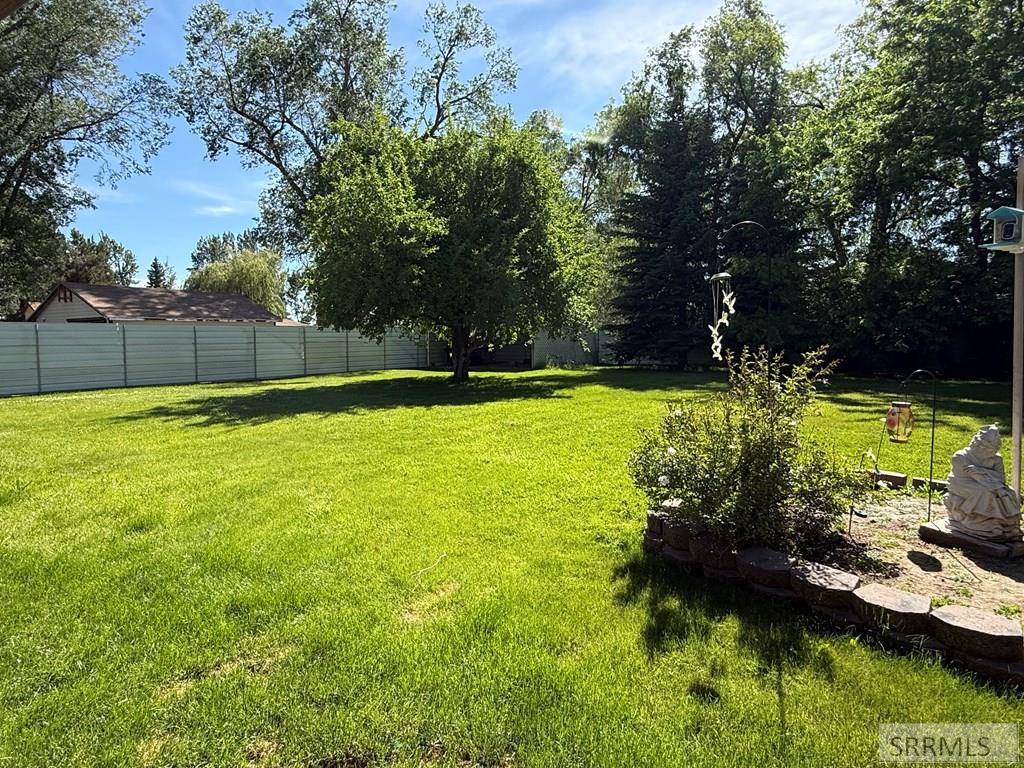 531 Lansing Property Photo 47