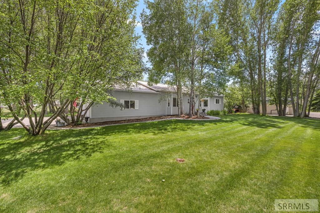 355 W 4650 N Property Photo 3