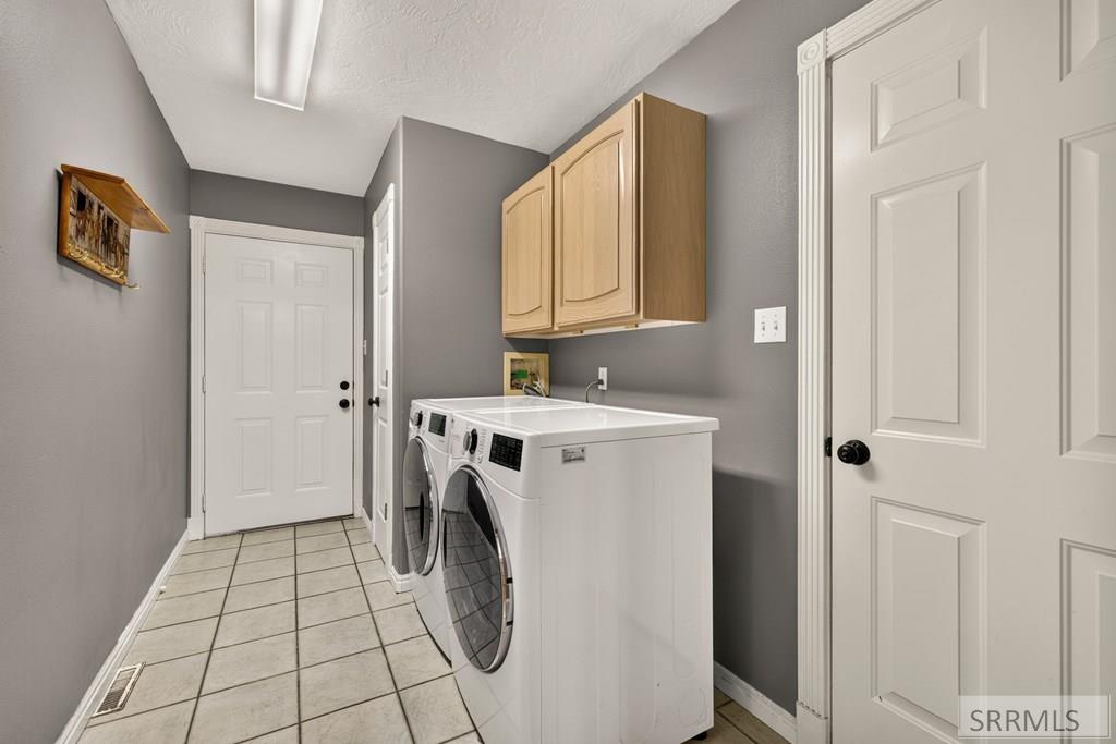 355 W 4650 N Property Photo 17