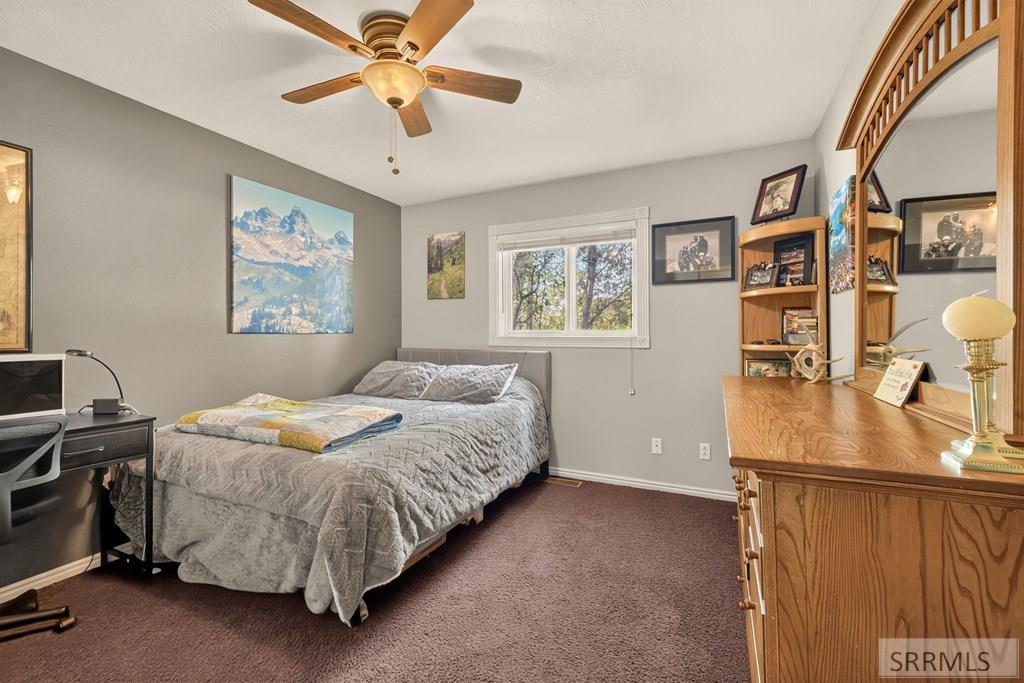355 W 4650 N Property Photo 26