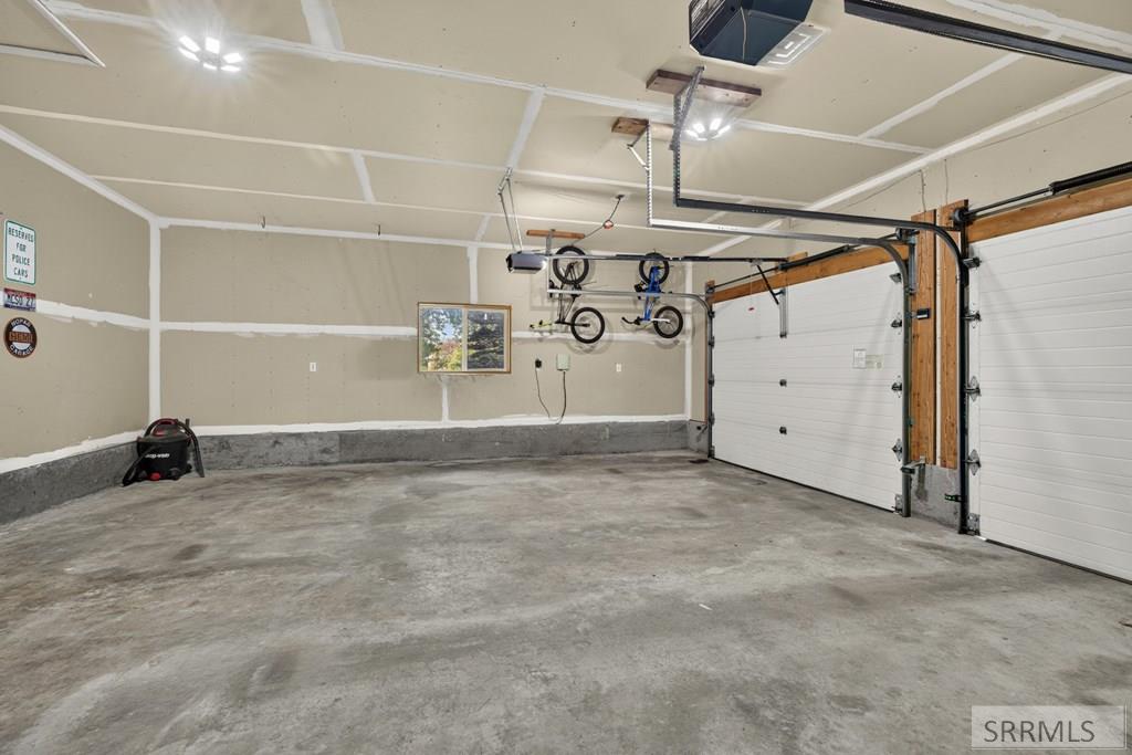 355 W 4650 N Property Photo 38