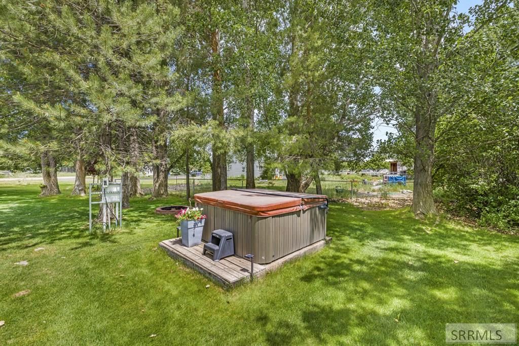 355 W 4650 N Property Photo 41