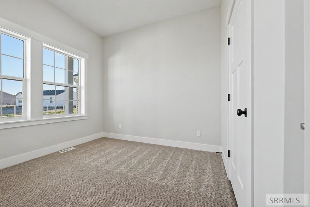 3928 Hidden Valley Drive Property Photo 7