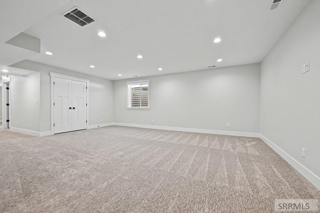 3928 Hidden Valley Drive Property Photo 11