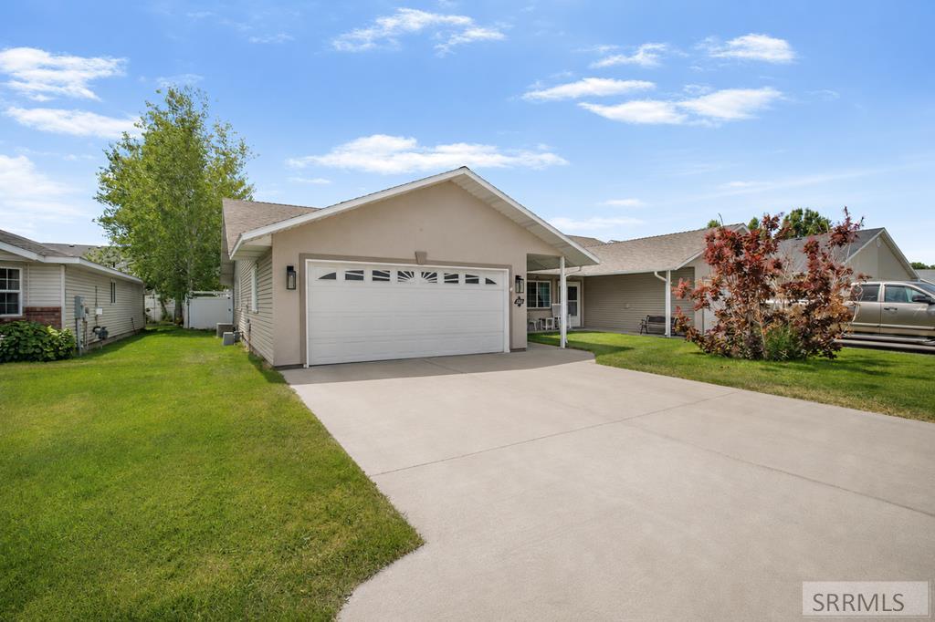 509 Gwen Loop Property Photo 1
