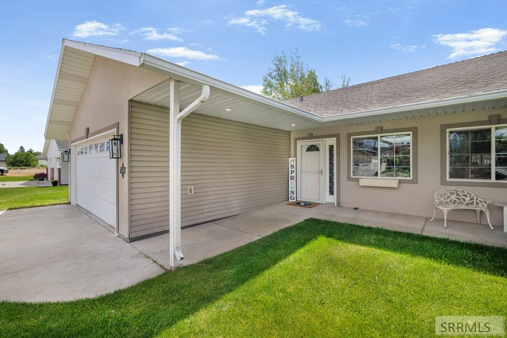 509 Gwen Loop Property Photo 3