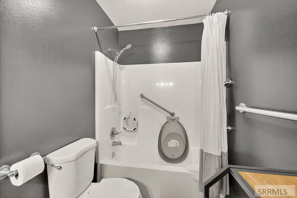 509 Gwen Loop Property Photo 24