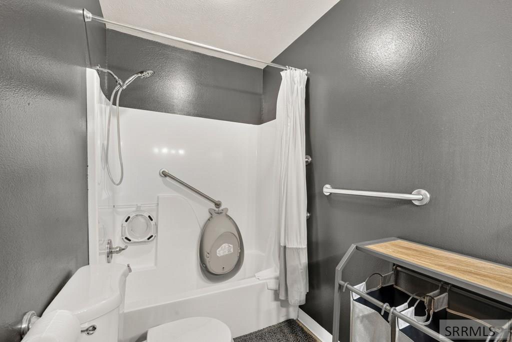 509 Gwen Loop Property Photo 25