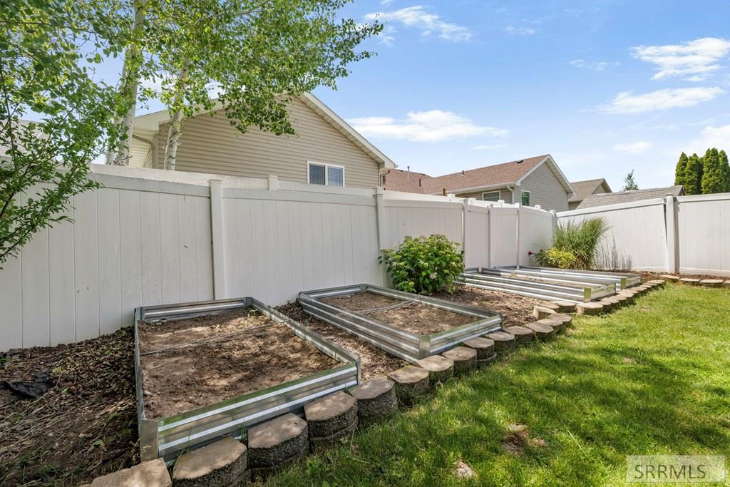 509 Gwen Loop Property Photo 40