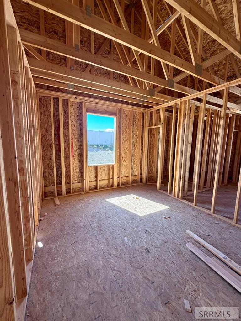 14966 Westfield Ave Property Photo 8