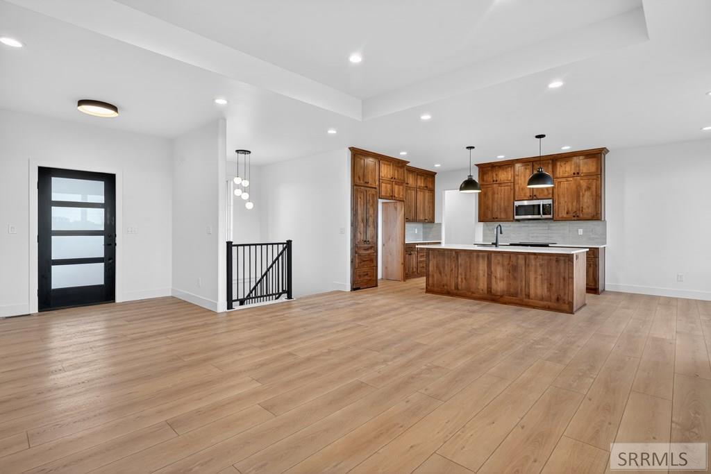 11735 Westfield Ave Property Photo 7