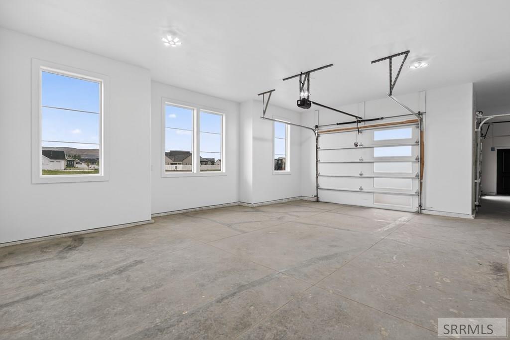 11735 Westfield Ave Property Photo 37