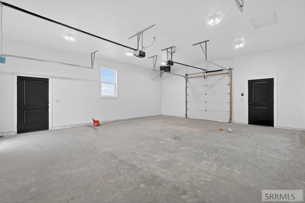 11735 Westfield Ave Property Photo 39