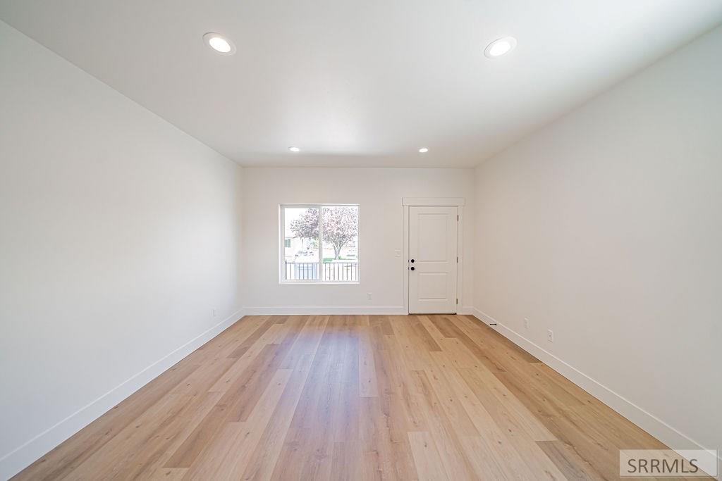 1287 Bear Avenue Property Photo 4