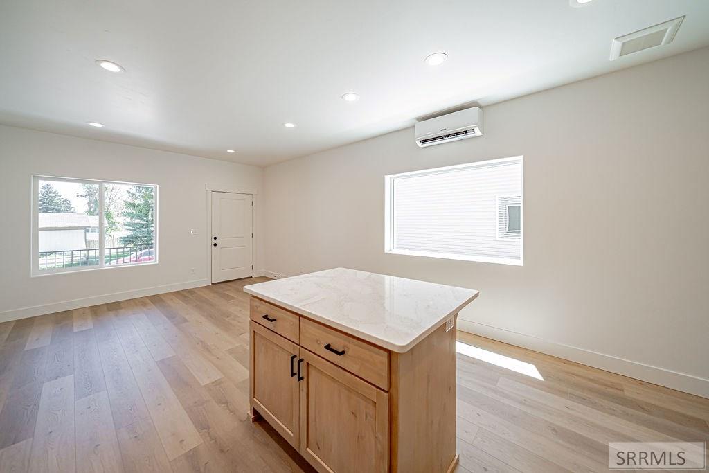 1295/1297 Bear Avenue Property Photo 7