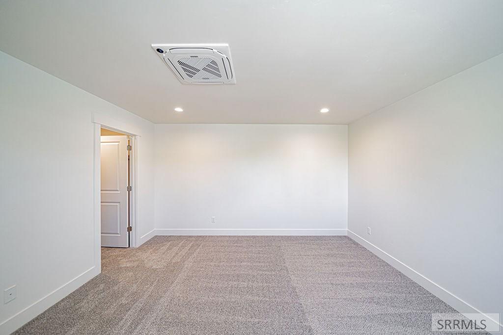 1295/1297 Bear Avenue Property Photo 31