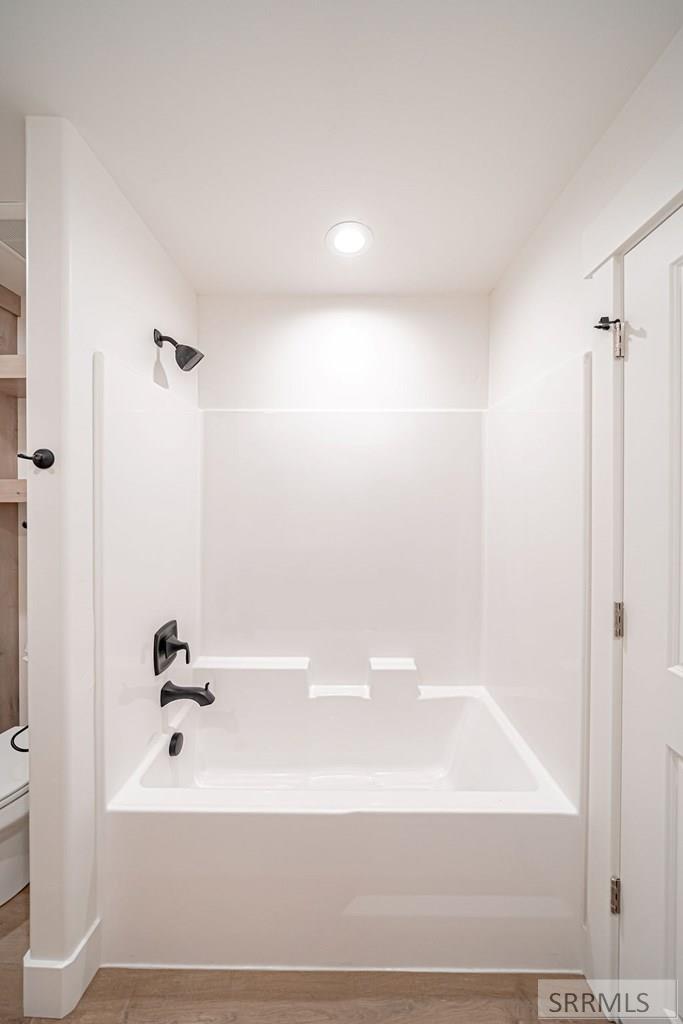 1295/1297 Bear Avenue Property Photo 33